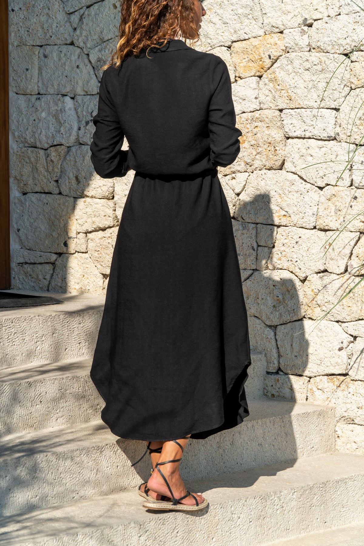 Black straight hotsell dress with sleeves